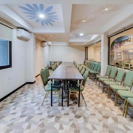 Hotel Oyo 1805 Fatmawati Mansion Syariah Giacarta Esterno foto
